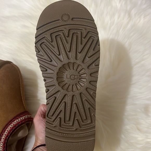 New Ugg Tazz Chestnut Womens US6 - Picture 3 of 8